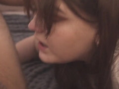 18 ans, Amateur, Belle grosse femme bgf, Sucer une bite, Tir de sperme, Branlette thaïlandaise, Fait maison, Adolescente