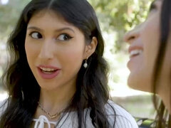 Mačiatko, Brunetka, Prstovanie, Hd, Lesbické, Masturbácia