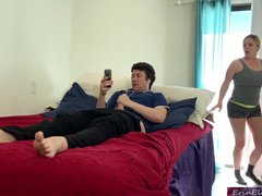 Leie, Blondine, Geschnappt, Familie, Selbstgemacht, Milf, Natürlichen titten, Realität