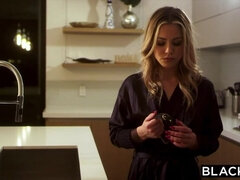 Amerikanisch, Sadomasochismus, Schwarz, Blasen, Spermaladung, Aufs gesicht abspritzen, Lingerie, Titten