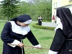 Culo grosso, Pompino, Schizzo di sborra, Tedesca amatoriale, Capellona, Mamma che vorrei scoparmi, Figa, D'annata