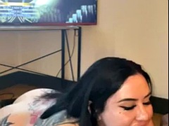 Iso kaunis nainen, Isot tissit, Musta, Suihinotto, Ruskeahiuksinen, Pulska, Tumma, Tissit