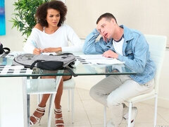 お尻, 黒人, フェラチオ, 茶髪の, 黒人, 異人種間, 淫乱熟女, ストリッピング