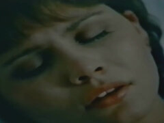 Красотки, Брюнетки, Колледж, Эротика, Лизание, Киски, Рыжие, Втроем