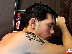 Veľké péro, Gay
