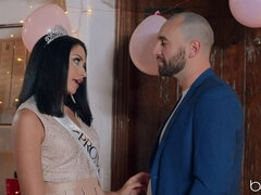 Sovrum, Otrohet, Doggystyle, Klänning, Party, Fitta, Rakad, Spanking