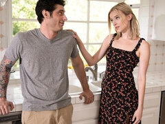 Culo grande, Verga grande, Tetas grandes, Rubia, Mamada, Pajear, Lamidas, Madres para coger