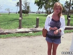 Velké péro, Velké kozy, Blondýna, Creampie, Hd, Venku