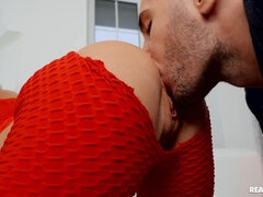 Tetas grandes, Mamada, Pareja, Estilo perrito, Gimnasio, Besar, Pov, Tatuaje