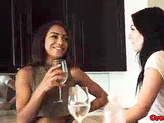 Noir ébène, Faciale, Adolescente, Plan cul à trois, Voyeur