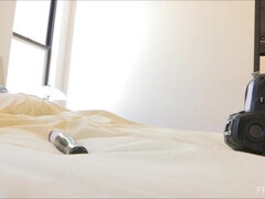 En gros plan de très près, Extrême, Fétiche, Massage, Masturbation, Orgasme, Public, Solo