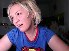 Nana, Gros seins, Blonde, Mère que j'aimerais baiser, Nénés