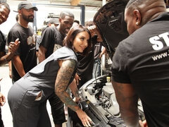 Минет, Двойное проникновение, Фетиш, Ласковые ручки, Секс без цензуры, Межрасовый секс, Милф, Оргии