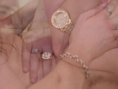 Culo grosso, Grande cazzo, Tette grandi, Pompino, Sborrata, Schizzo di sborra, Facciale, Ragazza