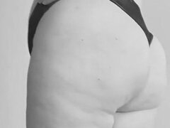 Africain, Belle grosse femme bgf, Gros cul, Noire, Fait maison, Mature, Culottes ou slips, Solo