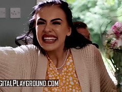 Cul, Grosse bite, Gros seins, Sucer une bite, En levrette, Branlette thaïlandaise, Hd, Chatte