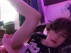 Cute femboy fucks himself until he cums in bed