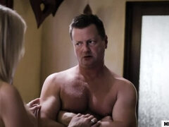 Amerikanisch, Blondine, Familie, Milf, Stiefmutter, Jungendliche (18+), Flotter dreier, Spanner