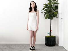 Zadek, Kuřba, Brunetka, Na pejska, Honění, Masturbace, Různé pohledy, Kozičky