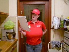 Incredible mom from delivery company demonstrates her monster boobs