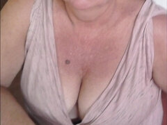 Толстушки, Большая жопа, Большие сиськи, Бабушки, Мастурбация, Зрелые, Соло, Сквиртинг