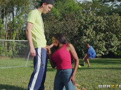 Čierne, Kuřba, Macaté, Šialené, Hlboký orál, Milf  mčbp, Prirodzené prsia, Natvrdo