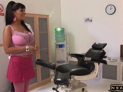 Amateur, Tetas grandes, Mamada, Corridas, Médico, Madres para coger, Enfermera, Trio