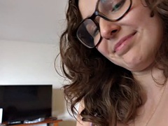 Lieveling, Grote mammen, Pijpbeurt, Bruinharig, Handbeurt, Gezichtspunt, Tiener, Tieten likken