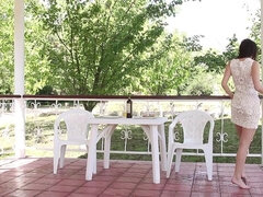 Negroa, Vestido, Cozinha, Ao ar livre cartaz de rua outdoor, Mamilos inchados, Xoxota, Solo chão