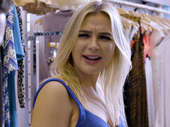 Americano, Rubia, Cornudo, Garganta profunda, Masturbacion con pies, Tacones, Besar, Medias largas