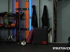 アナル, ブロンド, フェラチオ, 顔射, フィストファック, グループ, オージー, タトゥー