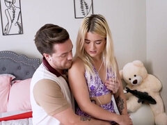 Babysitter beauty wants to get her wet pussy filled up