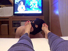 Korean Foot goddess - idolize my feet while I'm eyeing TV