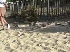 Arsch, Strand, Braunhaarige, Milf, Nackt, Im freien, Dürr, Solo