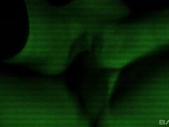 Blondinka, Zunanji izliv, Obrazno