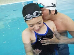 18, Perse, Karvainen, Japanilainen, Pillu, Lyhyt tukka, Teini, Tissit