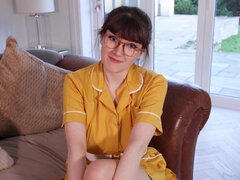 Cam babe in glasses is ready for some JOI action