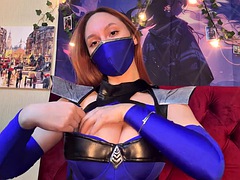 Step sister cosplays Kitana and pussy close up