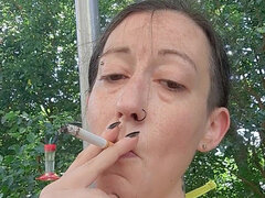 Amatööri, Bikinit, Ruskeahiuksinen, Äiti jota haluaisin panna, Ulkona, Tupakoiva