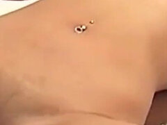 Ameriški, Bikinke, Črnke, Fafanje, Prišlo v usta, Dekle drka tiča, Piercing, Retro