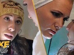 큰 가슴, 금발의, 핑거링, 처음, Hd, 엄마, 자연의 가슴, 보지