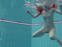 Frau, Fetisch, Zierlich, Dusche, Solo, Badeanzug, Jungendliche (18+), Unter wasser