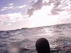 Amatőr, Strand, Gesztenyebarna, Csupasz, Olaj, Nyilvános, Vékony, Begyek