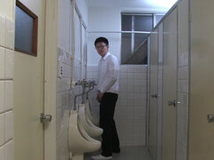 Tir de sperme, Faciale, Branlette thaïlandaise, Pov, Élève, Sperme, Toilettes, Uniforme