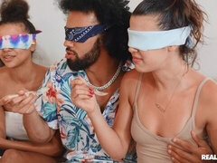 Velika rit, Velik kurac, Velike joške, Fafanje, Doggystyle, Temnopolti, Zunaj