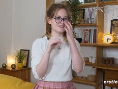 Německé, Brýle, Masturbace, Pička, Punčochy, Hračky