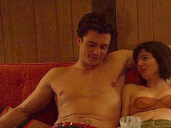 Malin Akerman, Kate Micucci - effortless S01E06