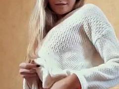 Babe, Velik kurac, Blondinka, Fafanje, Dekle drka tiča, Hardcore, Najstnice, Joške