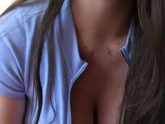 18 ans, Amateur, Grosse bite, Sucer une bite, Brunette brune, Pov, Adolescente