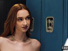 Μεγάλα βυζιά, Πίπα, Συνελήφθη, Χύσιμο, Σκληρό, Δαντέλα, Κοκκινομάλα, Καβάλημα